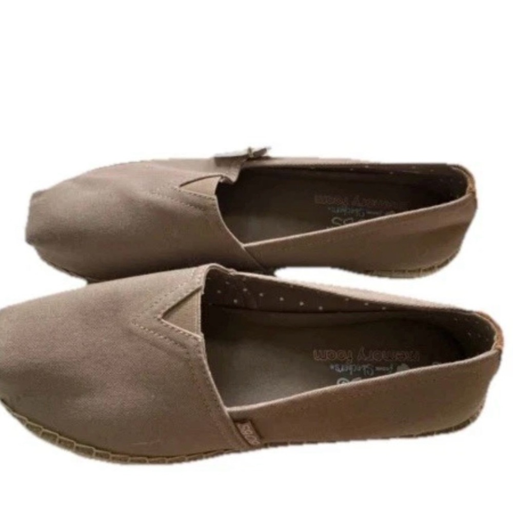 Bob’s Skechers Women Taupe Tan Slip-On Shoes Sz. 10 W New w/out Box